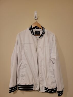 Brand New Men's Outdoor Jacket White Bomber with Black Trim Size Large
